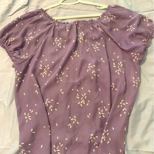 Purple top. Perfect for the office or going out with friends. 2x PaperMoon